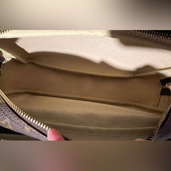 🔥SOLD🔥Louis Vuitton RePorter PM - Picture 13 of 15